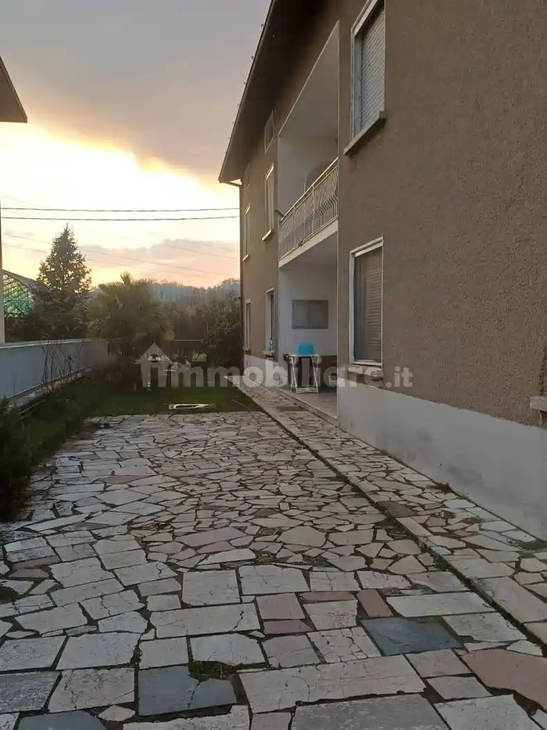 Palazzo - Edificio in vendita a Provaglio d'Iseo