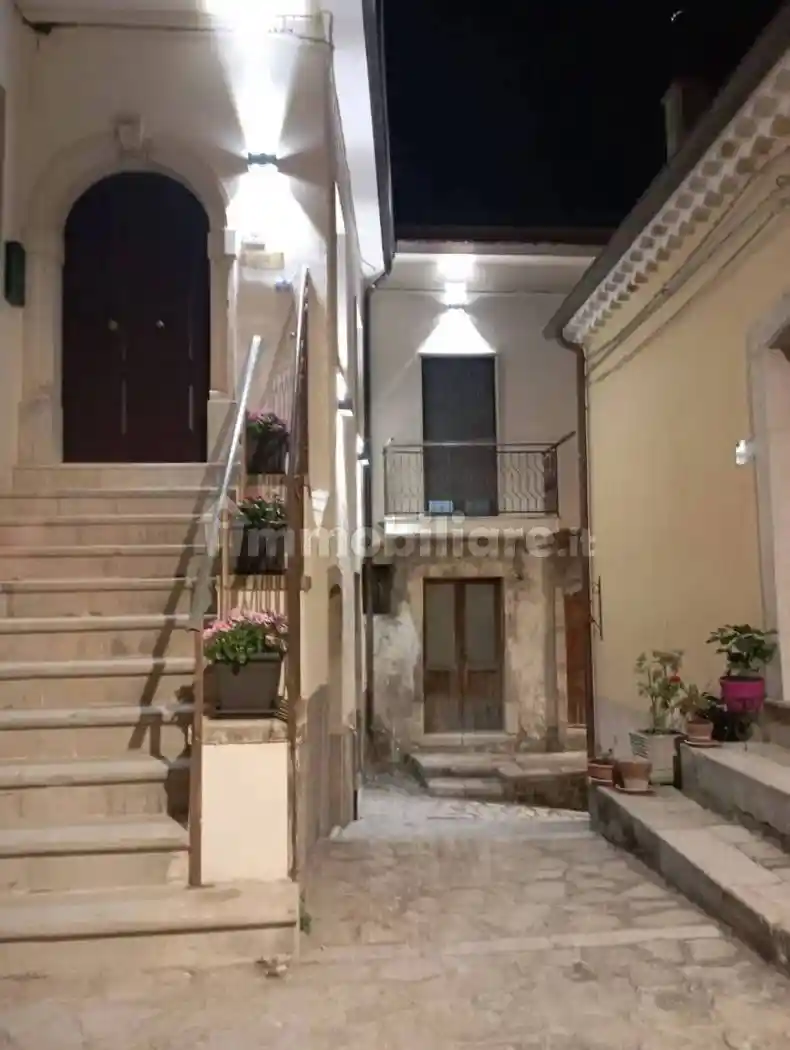 Palazzo - Edificio in vendita a Zungoli