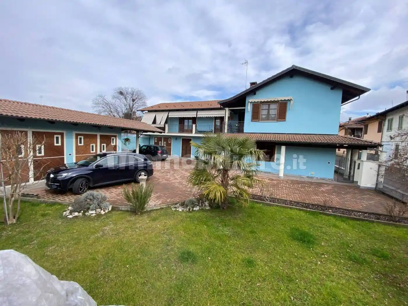 Villa in vendita a Sanfrè