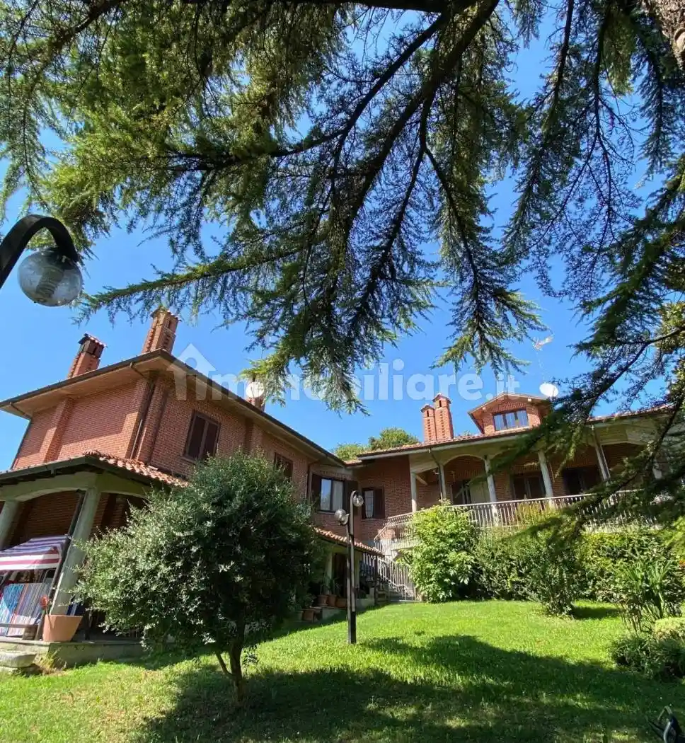 Villa in vendita a Castelletto Monferrato