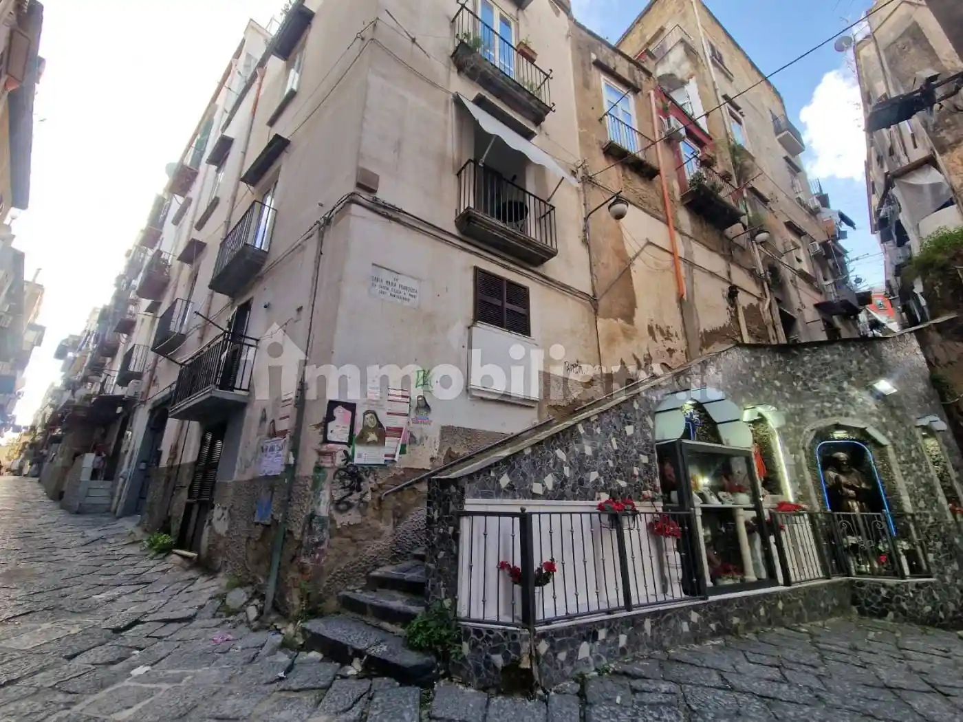 Appartamento in vendita a Napoli