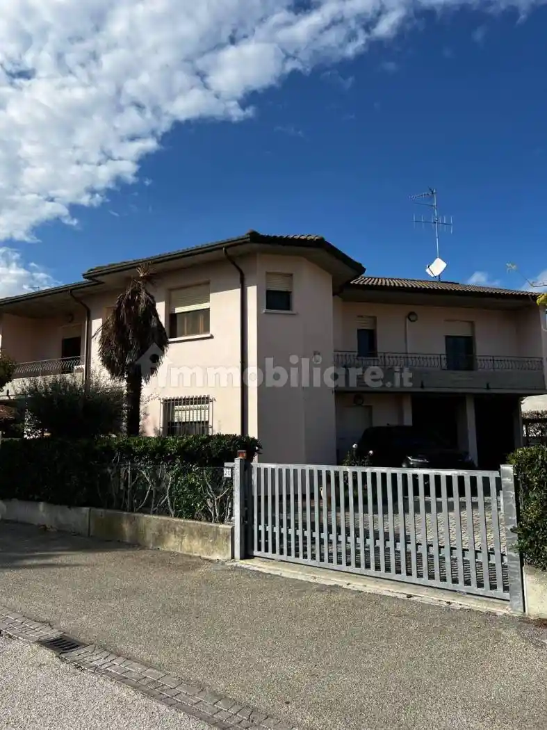 Villa in vendita a Ravenna