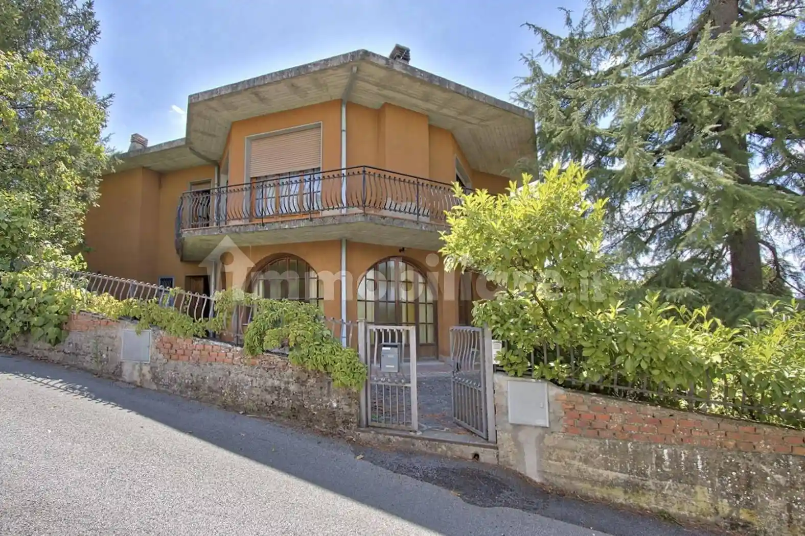 Villa in vendita a Bucine