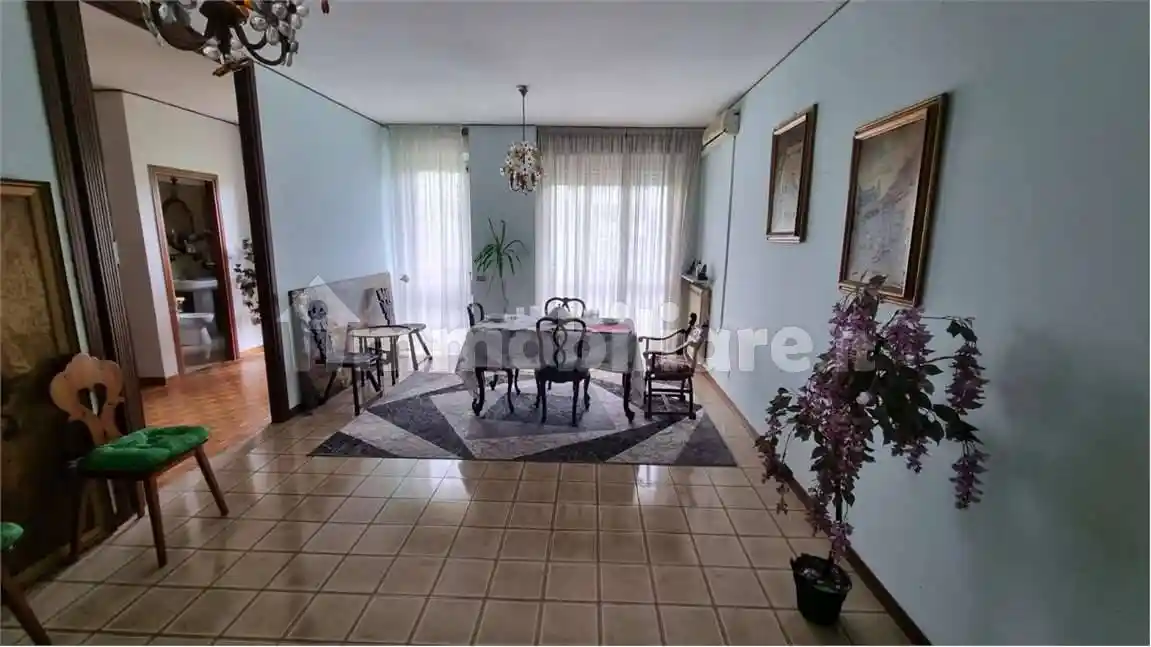 Appartamento in vendita a Modena