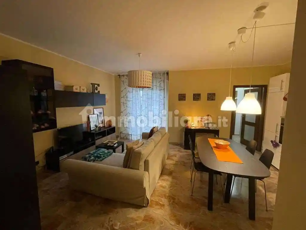 Appartamento in affitto a Modena