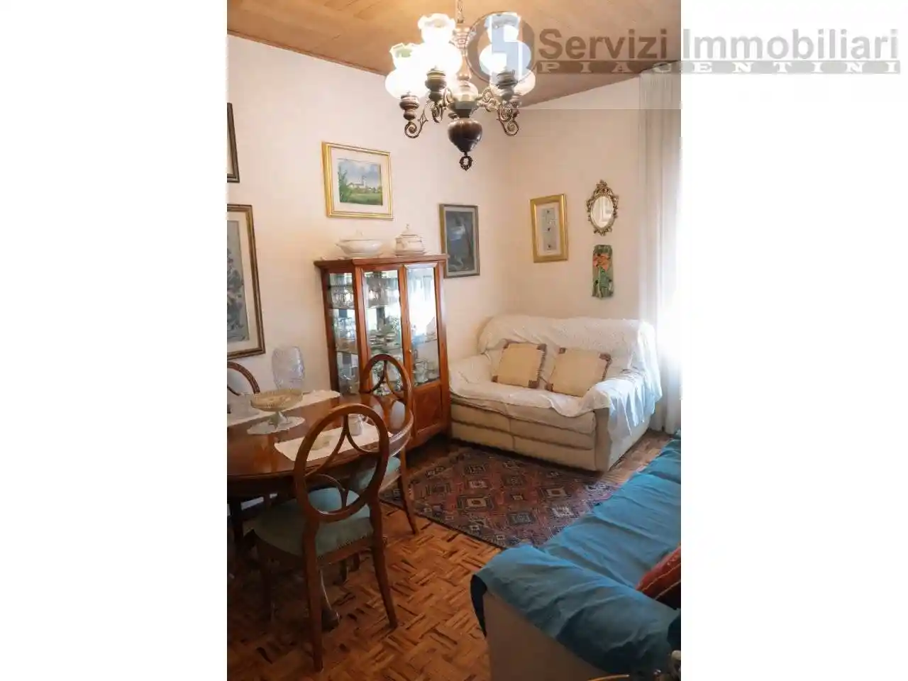 Appartamento in vendita a Piacenza