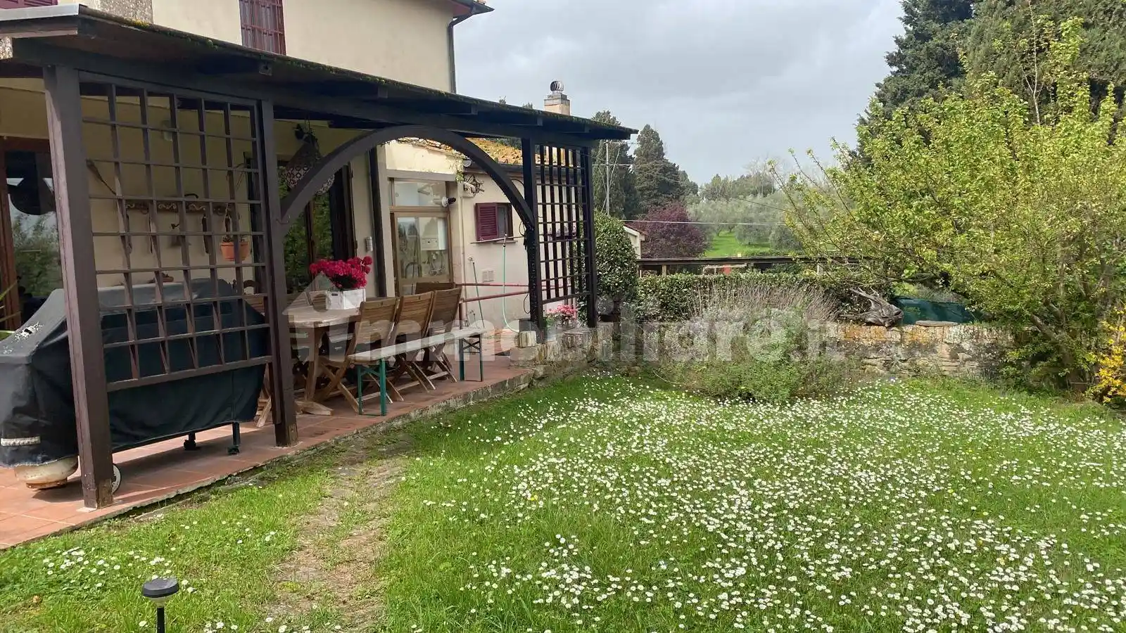 Villa in vendita a Collesalvetti