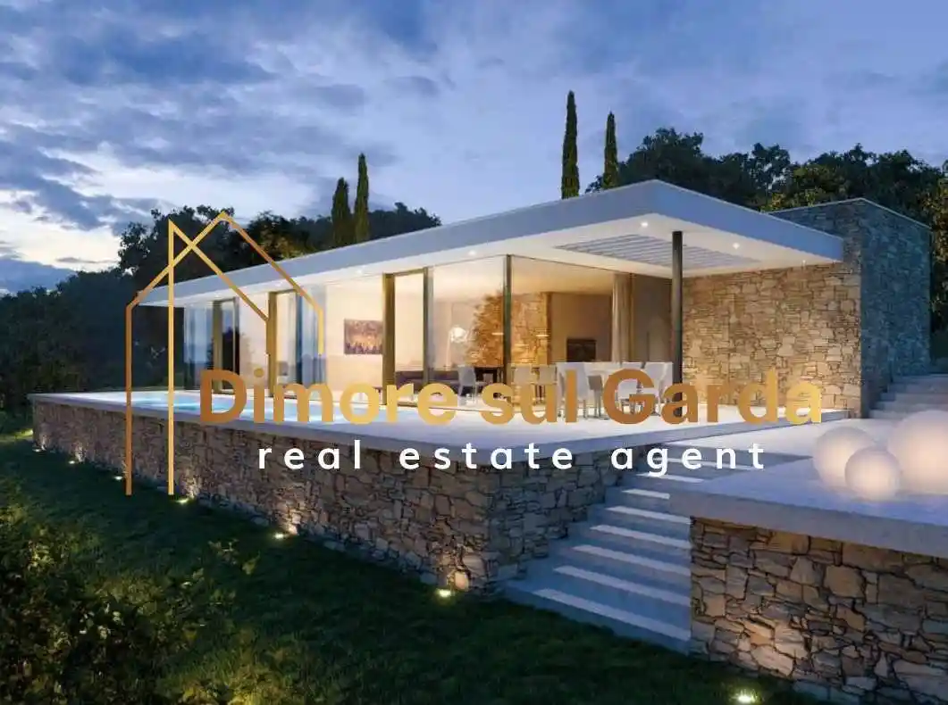 Villa in vendita a Soiano del Lago