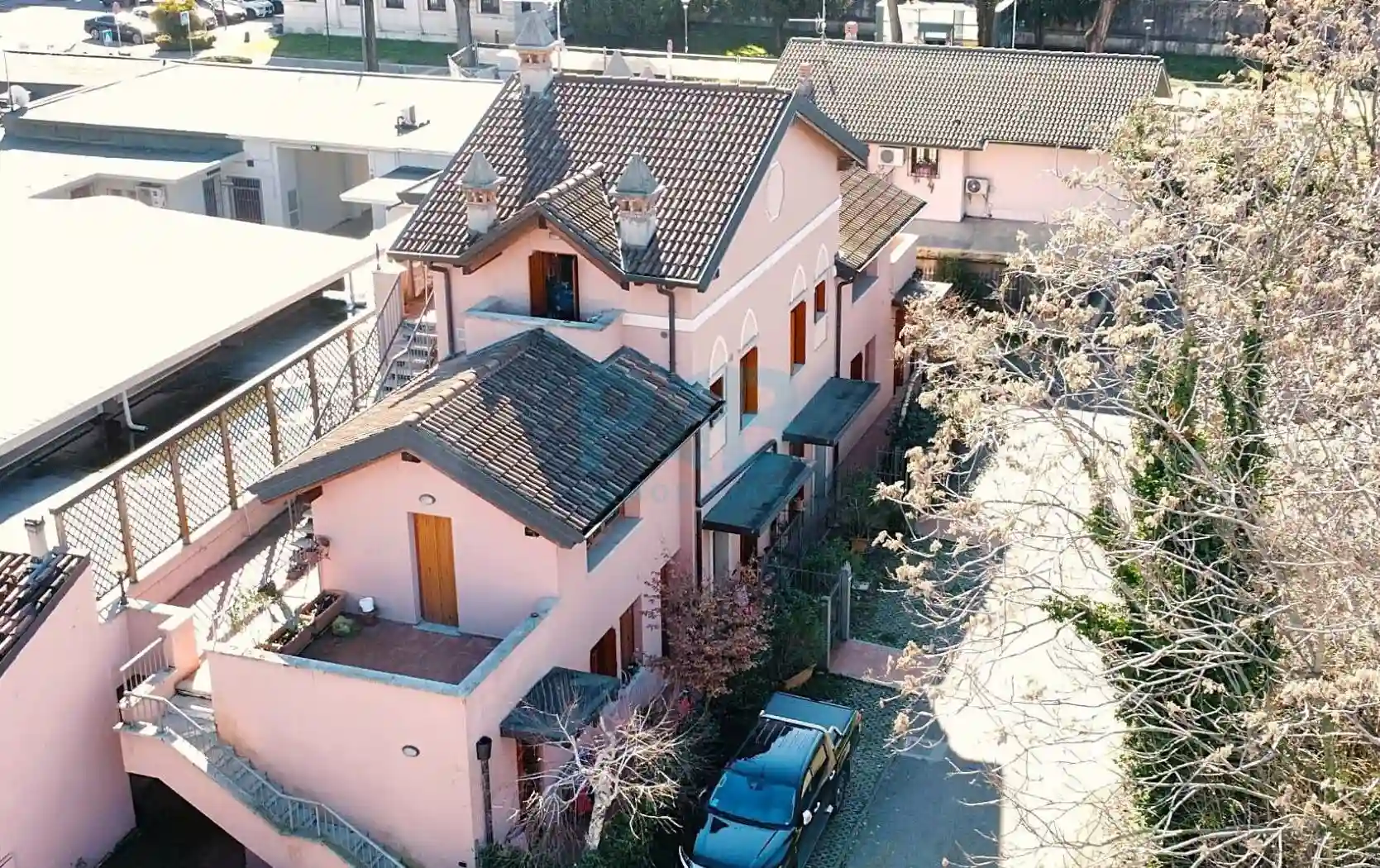 Palazzo - Edificio - foto 2