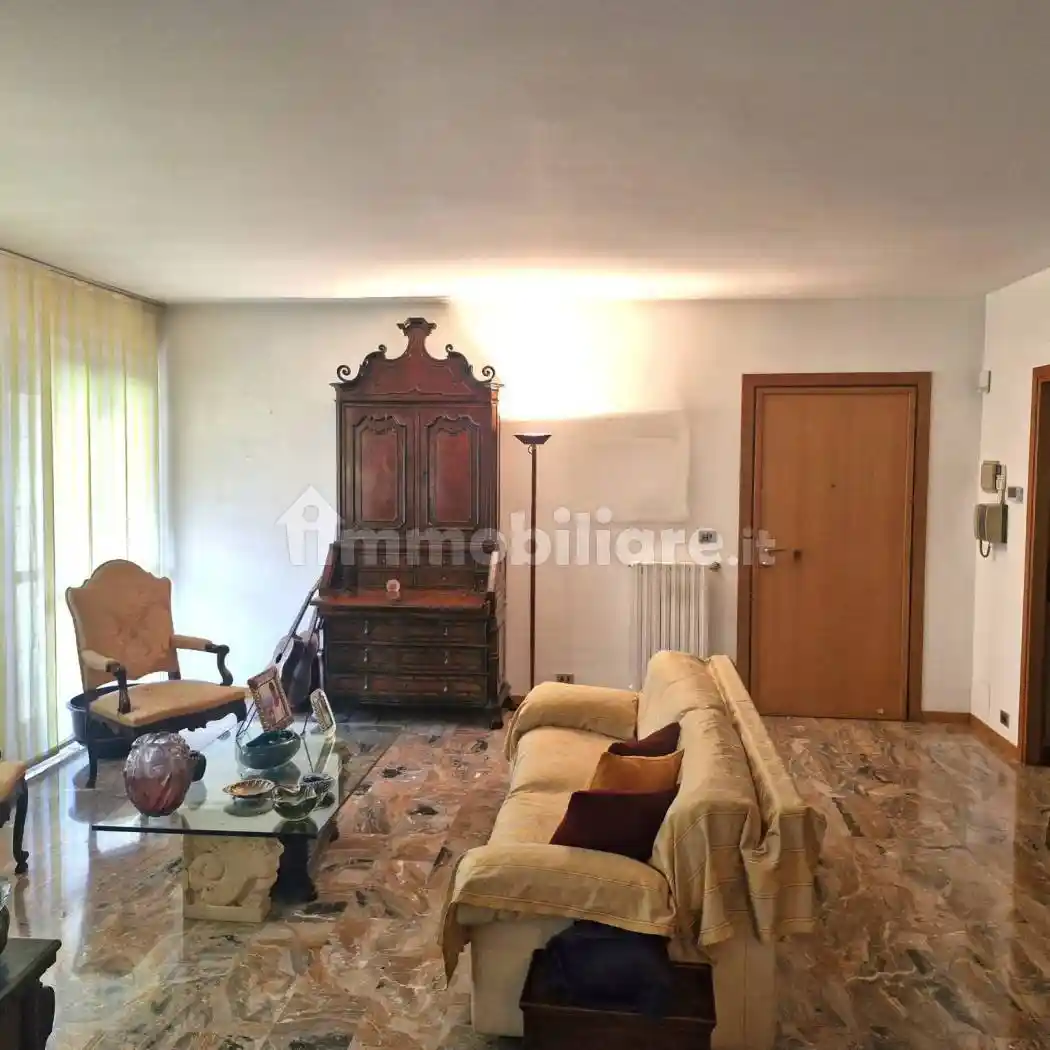 Appartamento in vendita a Bergamo