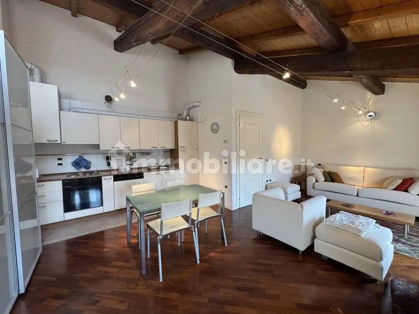 Appartamento in affitto a Bologna