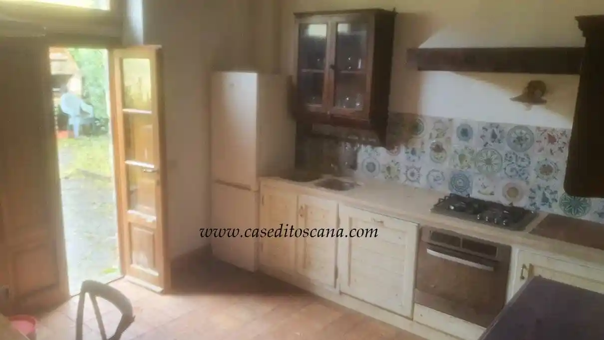 Rustico - Casale in vendita a Reggello