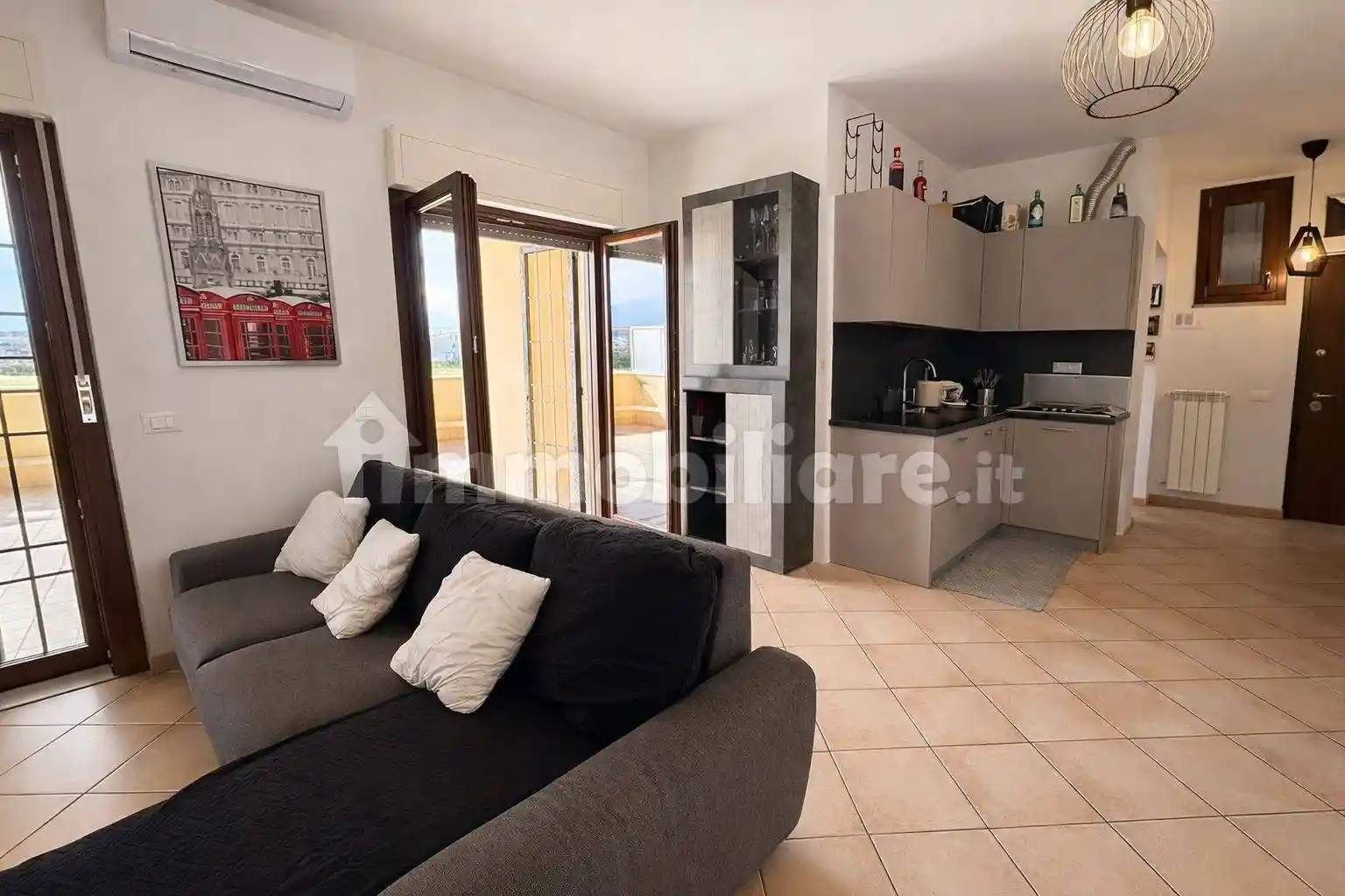 Appartamento in vendita a Guidonia Montecelio