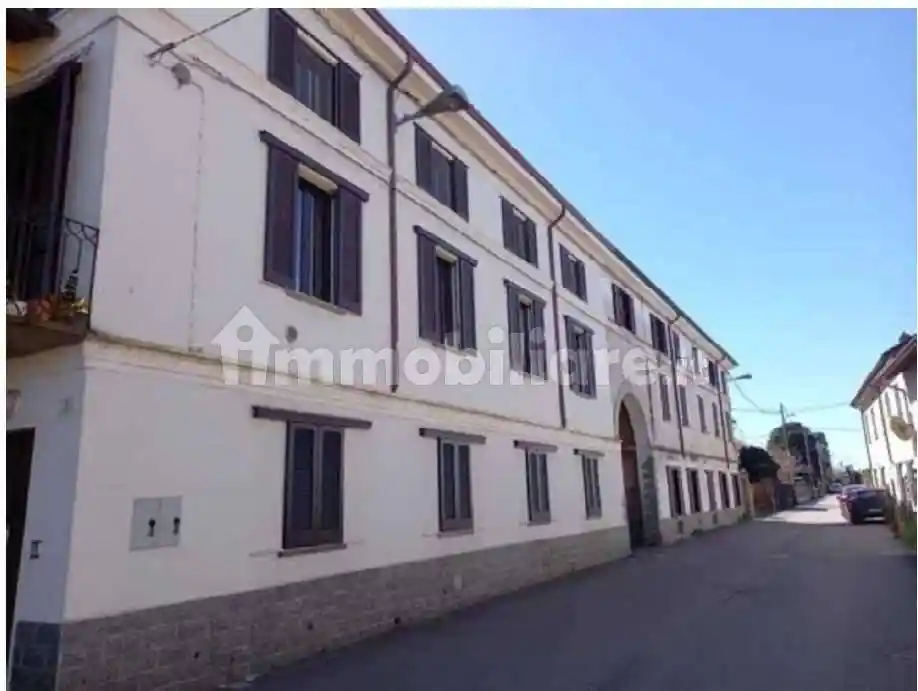 Appartamento in vendita a Sannazzaro de' Burgondi