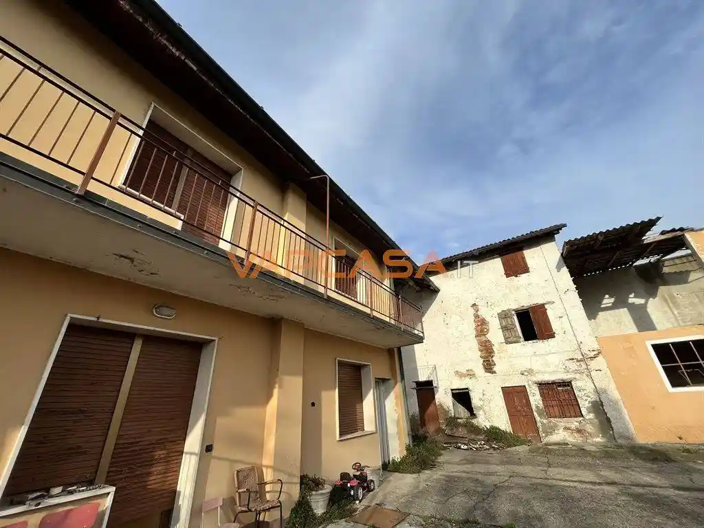 Casa indipendente in vendita a Fontanella