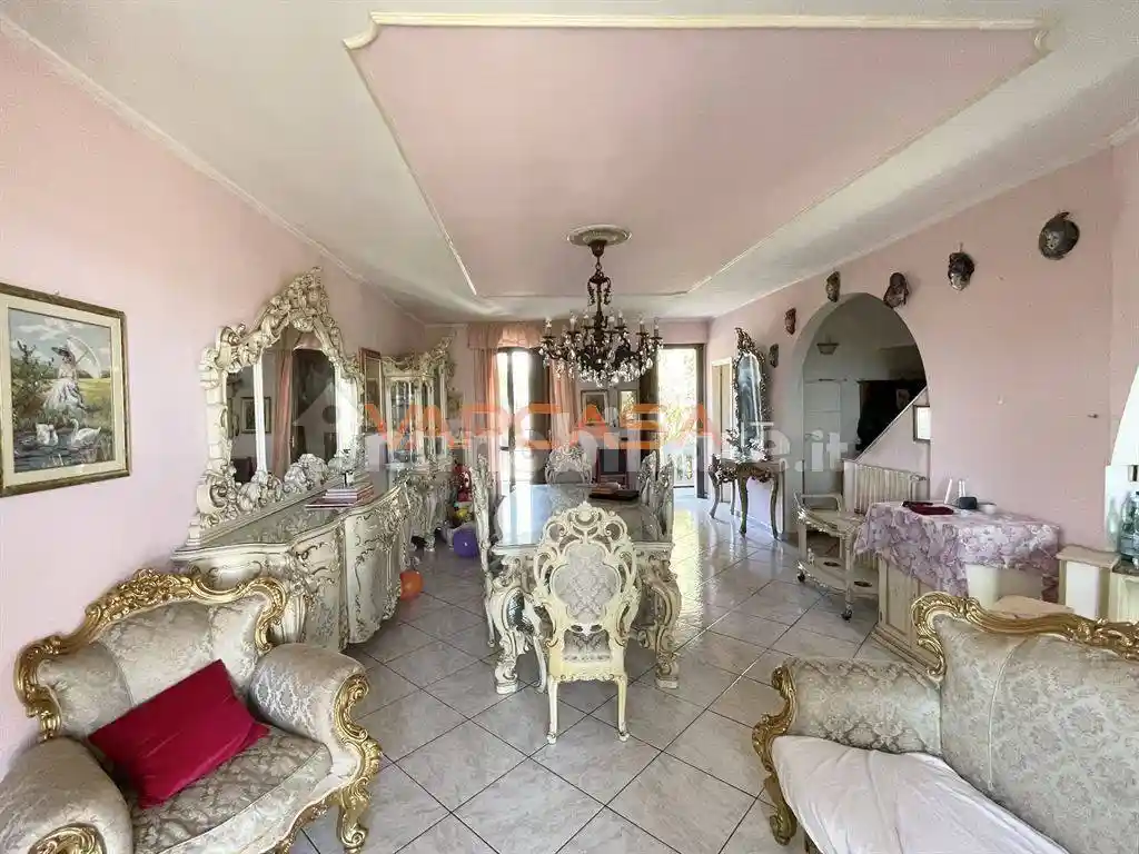 Villetta a schiera in vendita a Osio Sotto