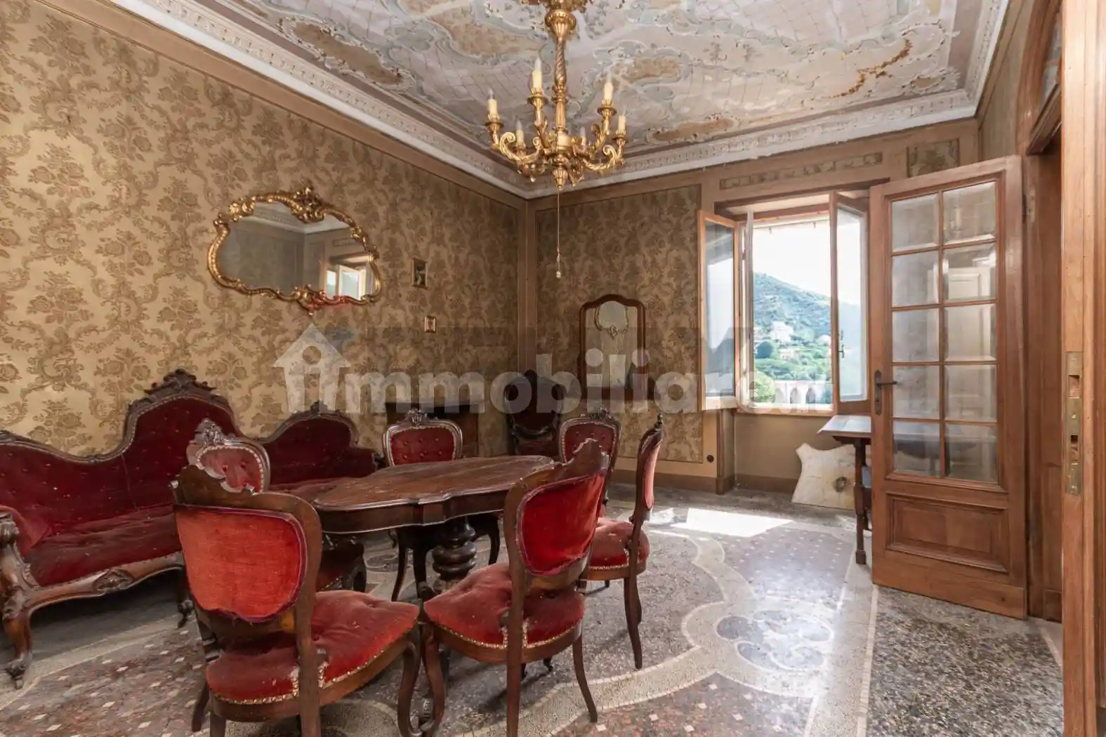 Appartamento in vendita a Genova