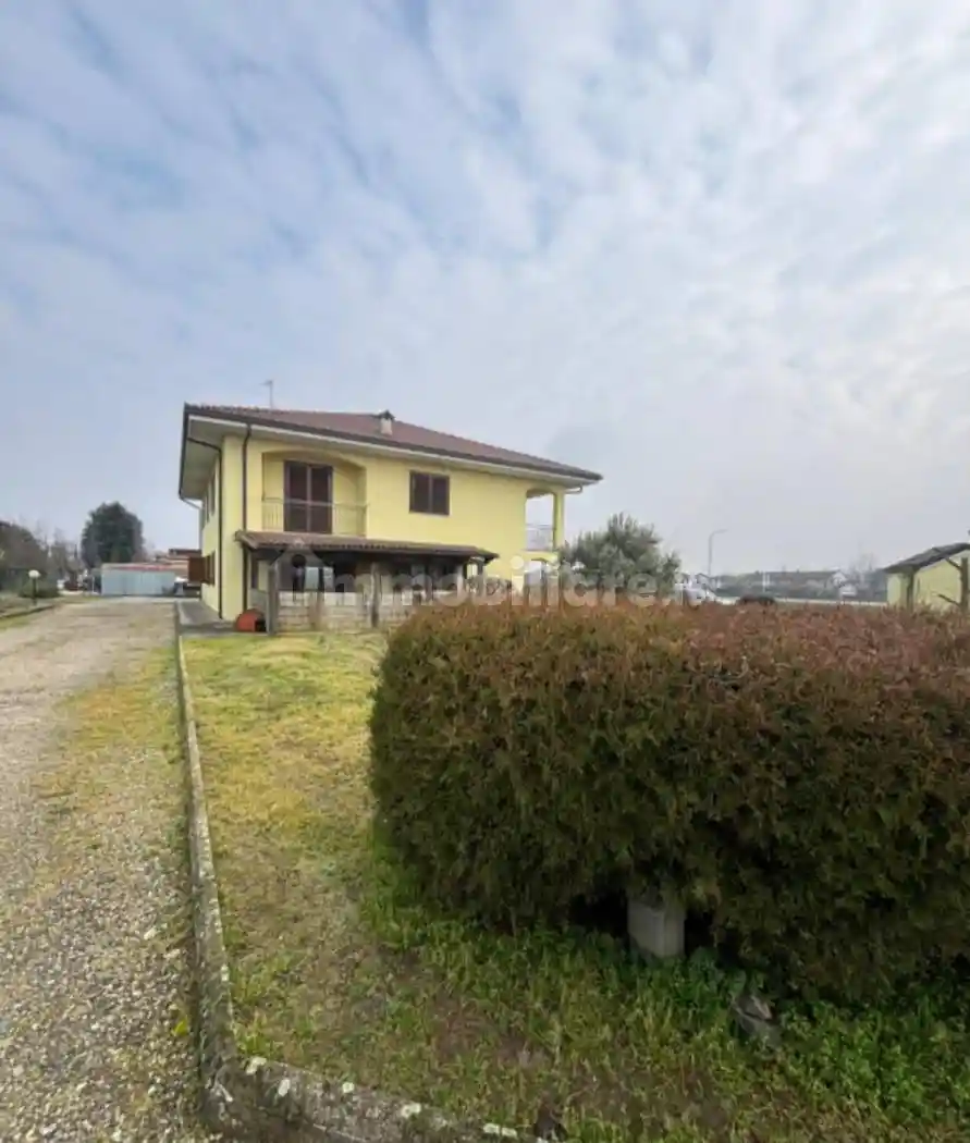 Villa in vendita a Pezzana