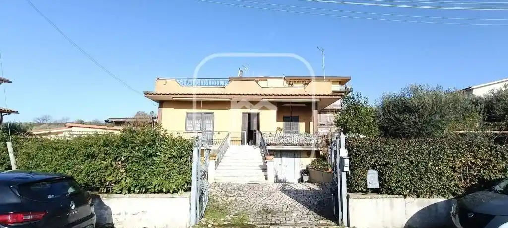 Villa in vendita a Roma