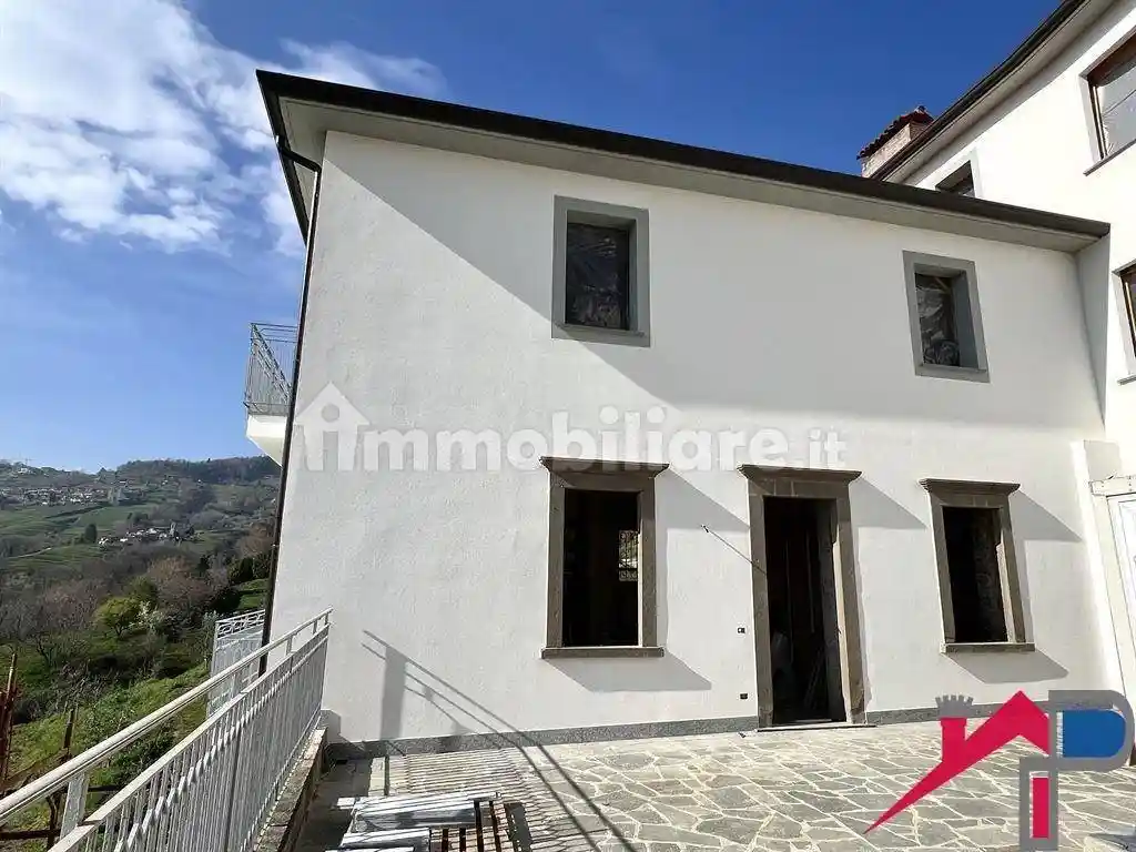 Appartamento in vendita a Pontida