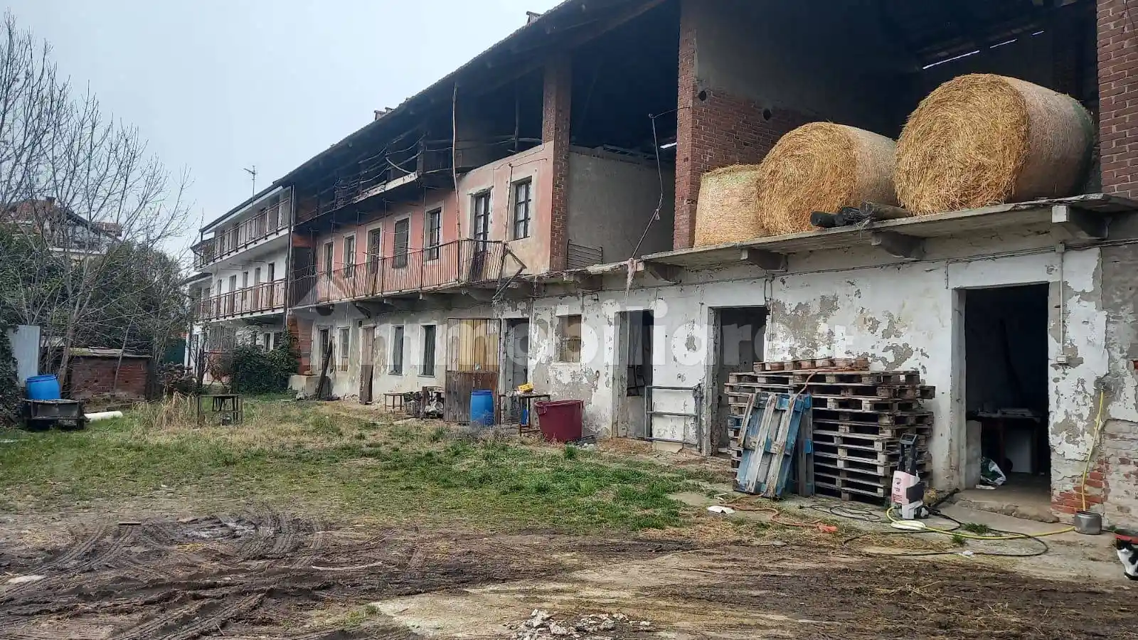 Rustico - Casale in vendita a Ciriè