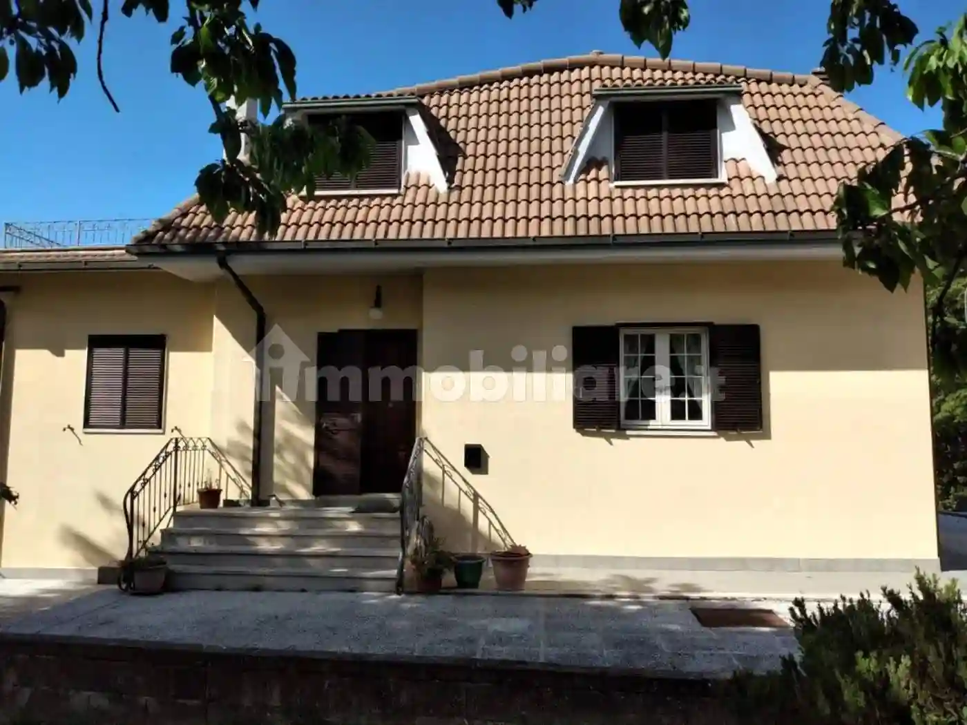 Villa - foto 2