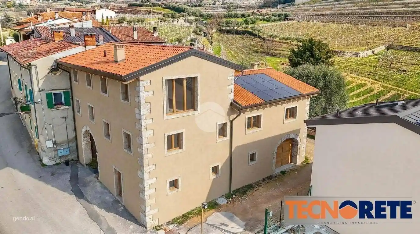 Rustico - Casale in vendita a Negrar di Valpolicella