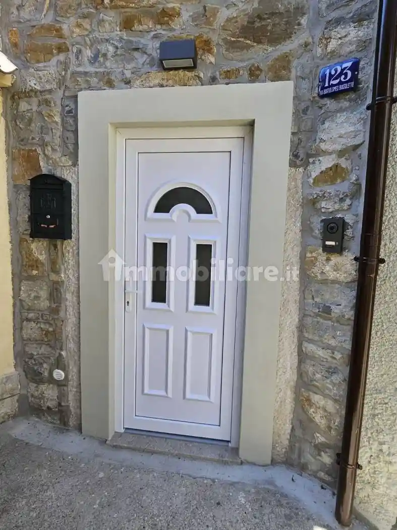 Casa indipendente in vendita a Trieste