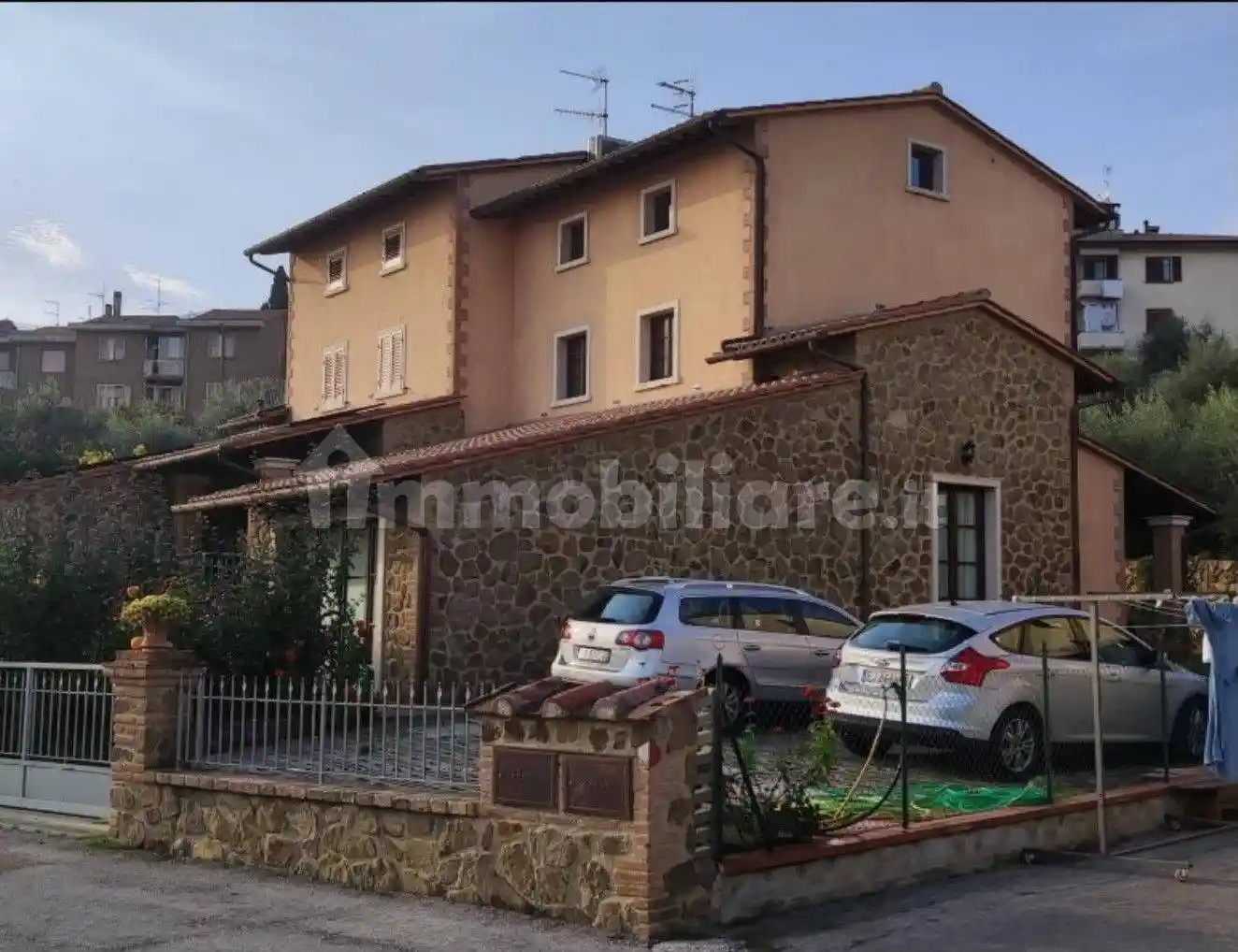 Villa in vendita a Lucignano