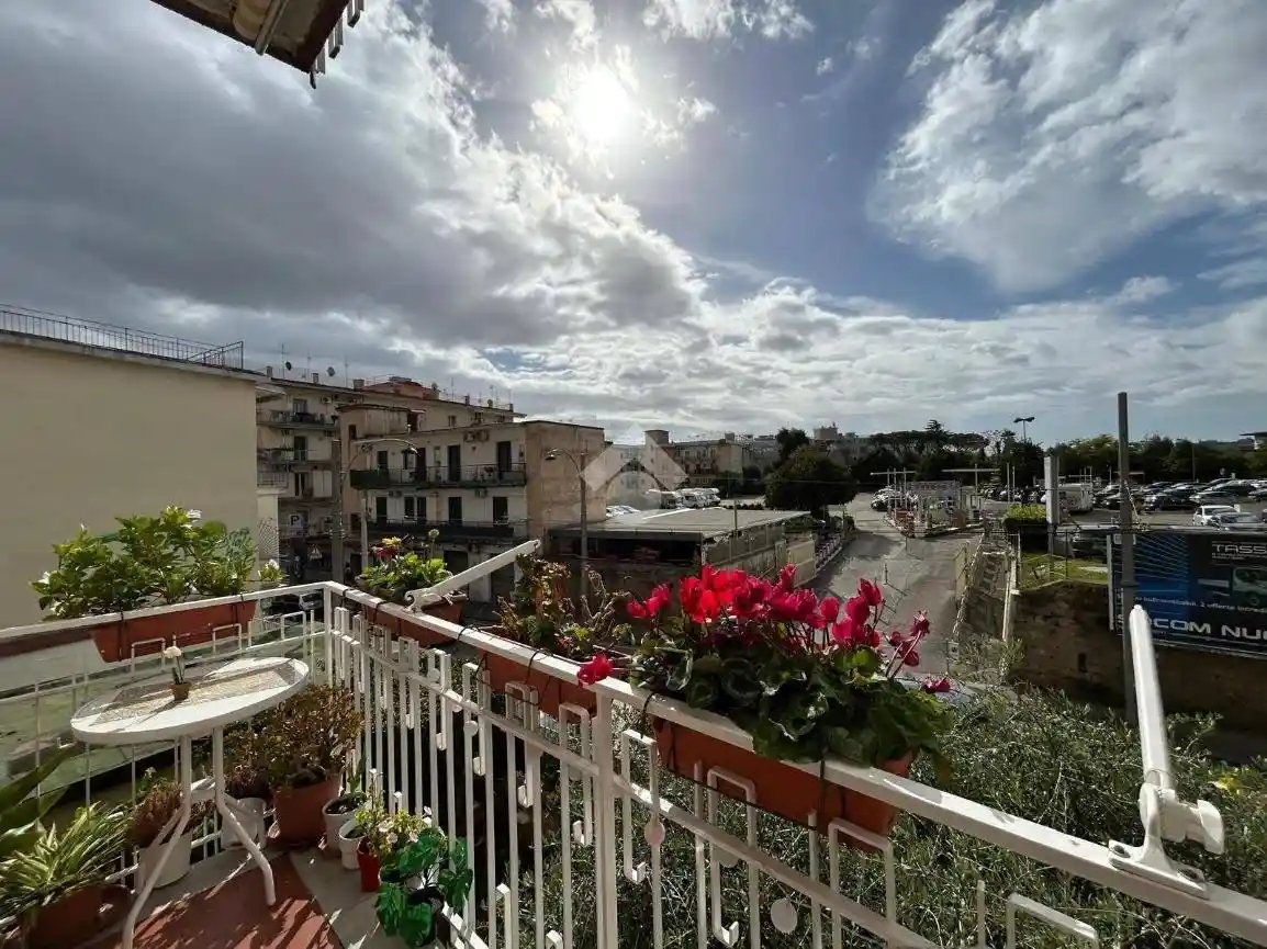 Appartamento in affitto a Napoli