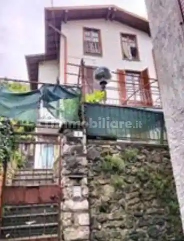 Appartamento in vendita a Valbrona