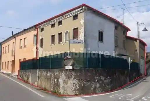 Casa indipendente in vendita a Pianezze