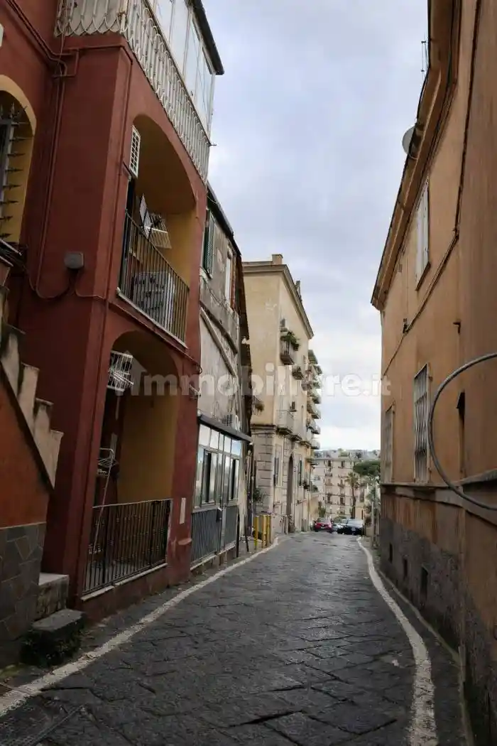 Appartamento in vendita a Napoli