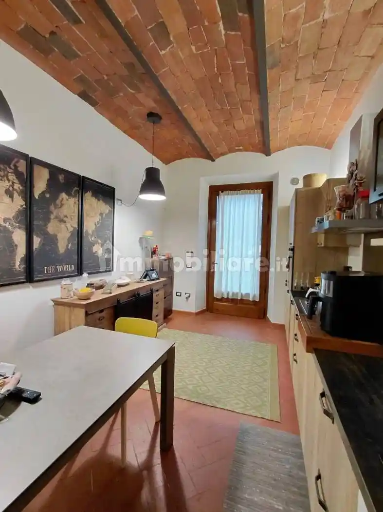 Casa indipendente in vendita a Prato