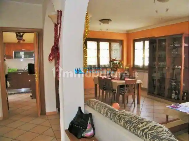 Casa indipendente in affitto a Montignoso