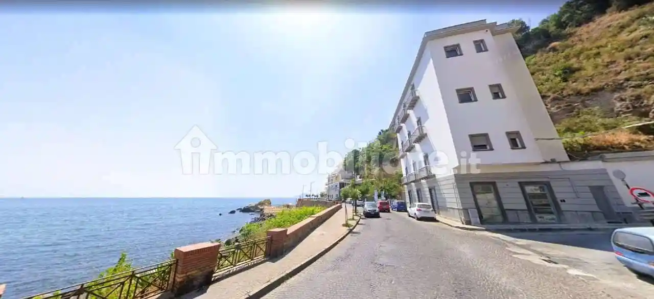 Appartamento in affitto a Pozzuoli