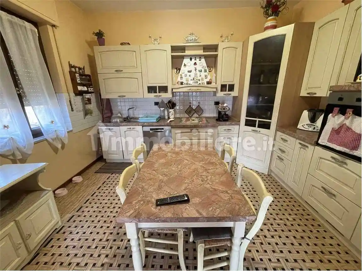 Casa indipendente in vendita a Castelnuovo Magra