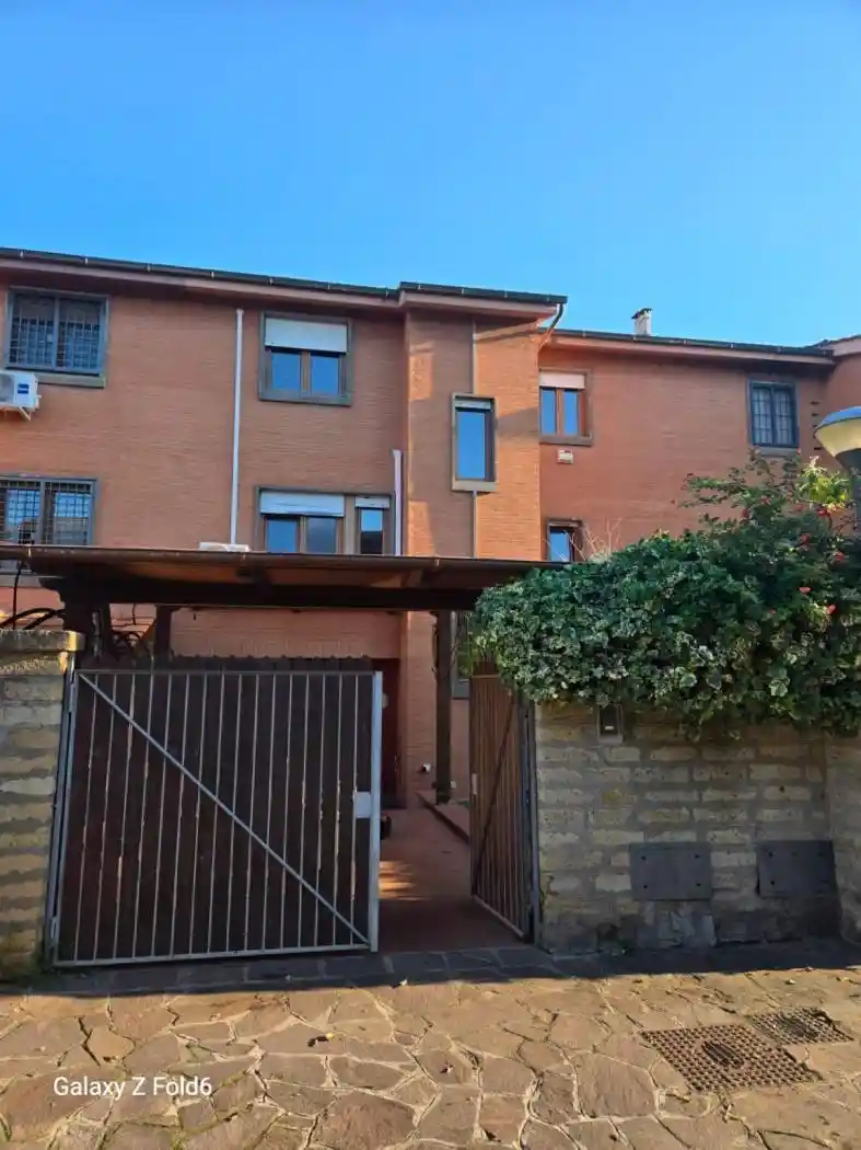 Villetta a schiera in affitto a Roma