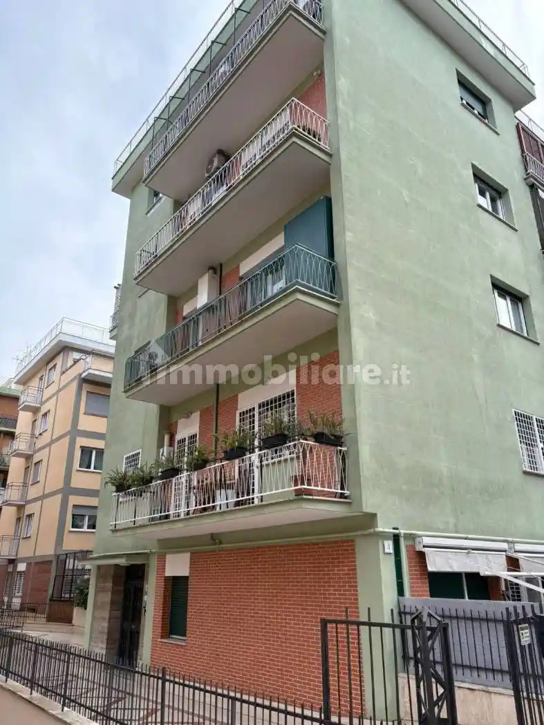 Appartamento in vendita a Roma