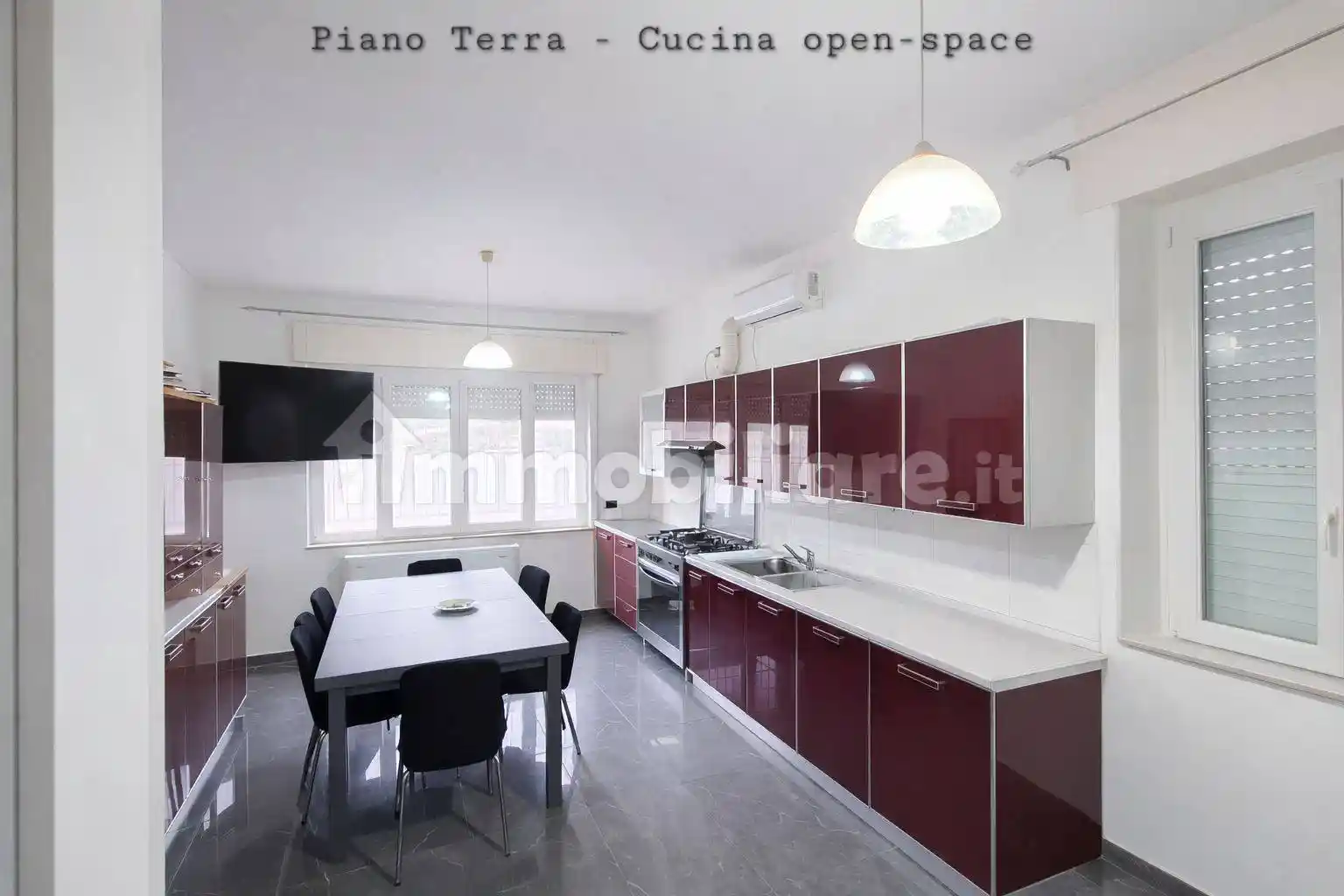 Villa in vendita a Luino