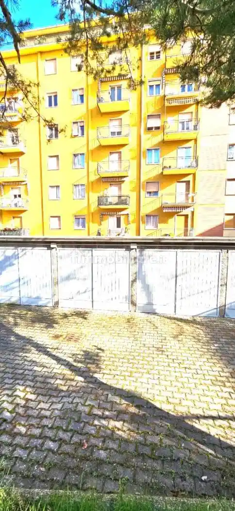 Appartamento in vendita a Parma