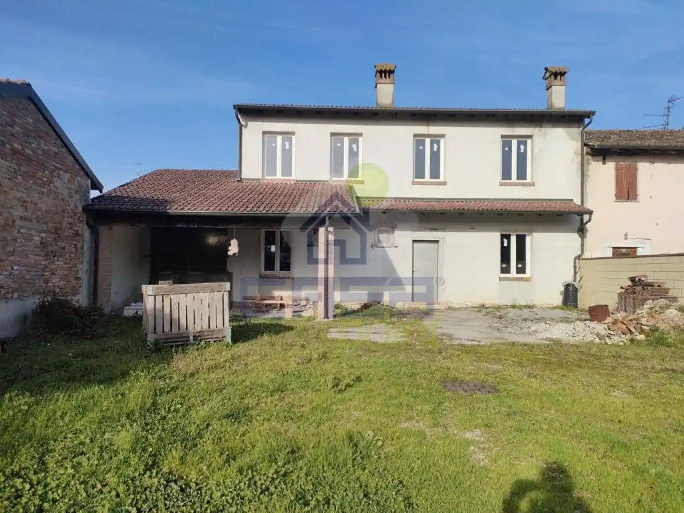 Casa indipendente in vendita a Casteldidone