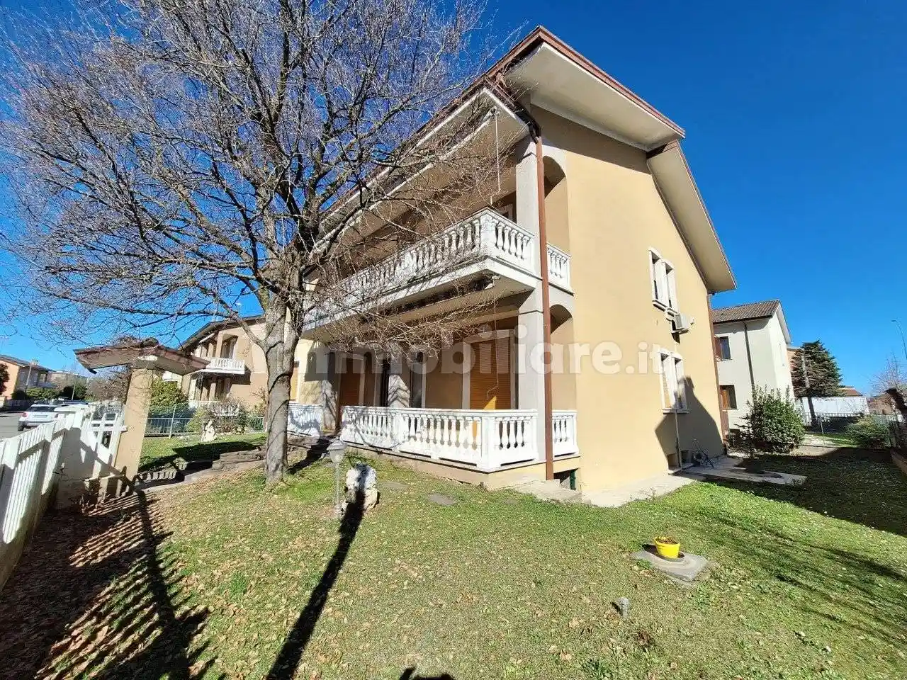 Villa in vendita a Piacenza