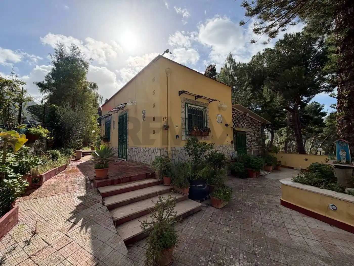Villa in vendita a Ventimiglia di Sicilia