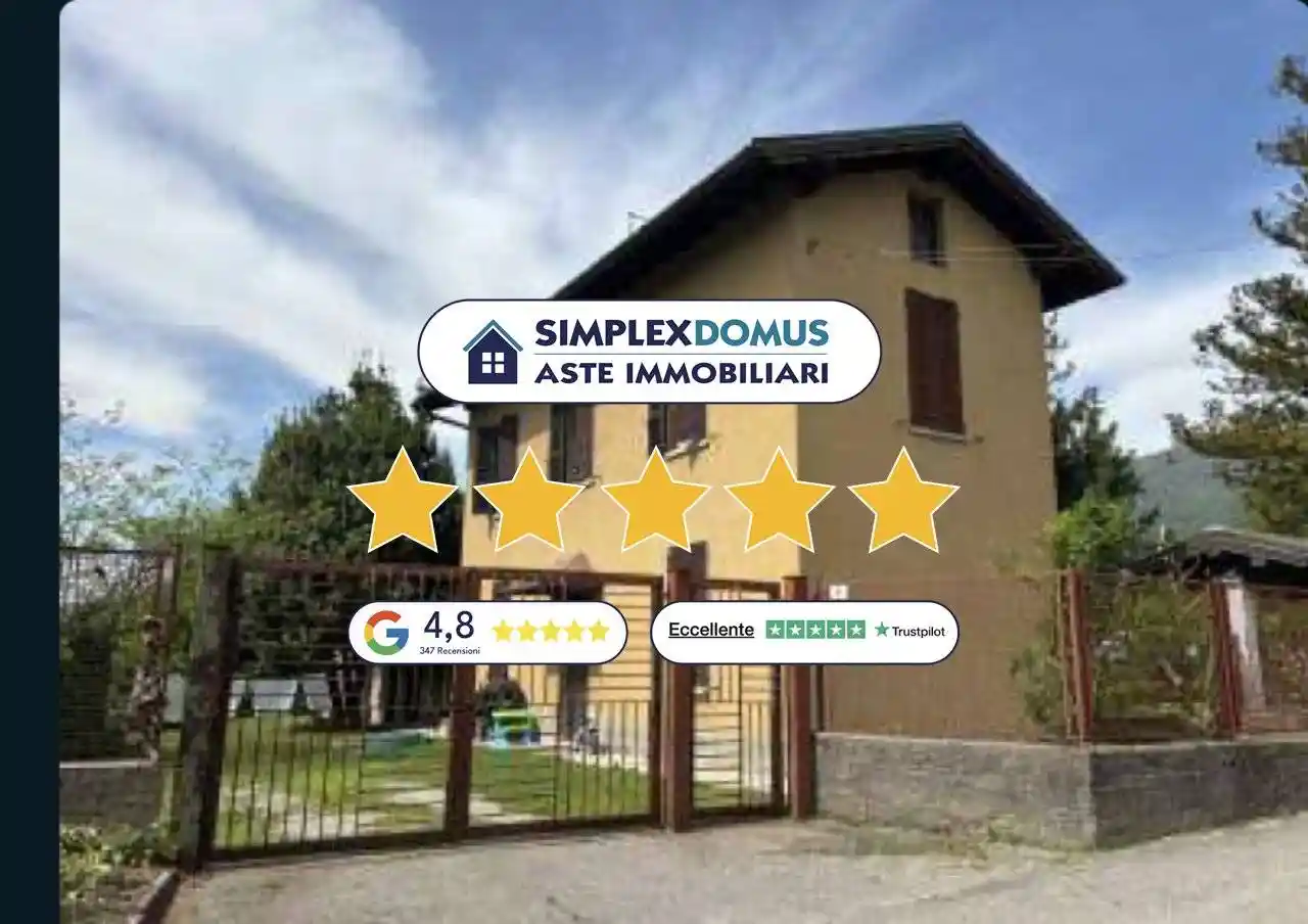 Villa in vendita a Gavirate