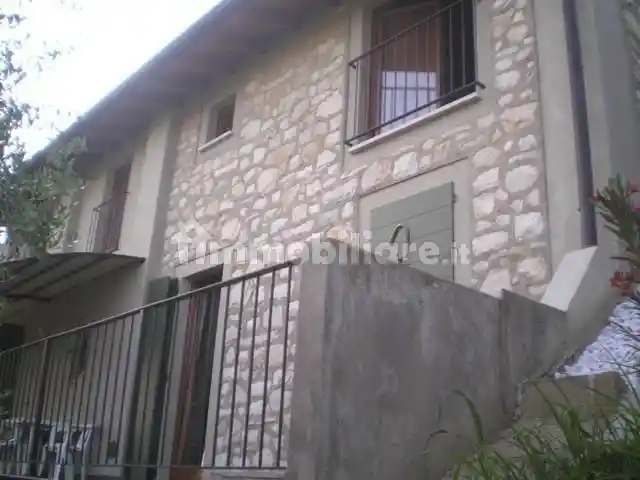 Villa in vendita a Polpenazze del Garda