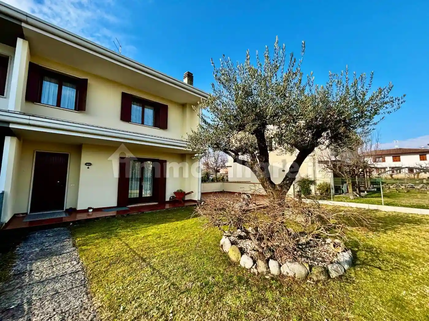 Villetta a schiera - foto 2