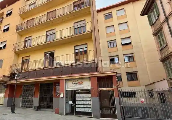 Appartamento in vendita a Sarzana