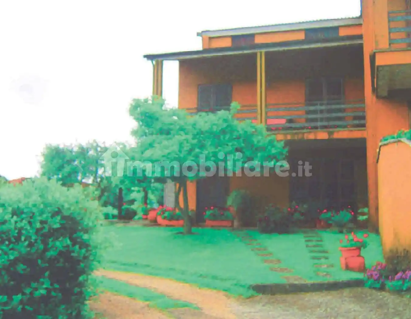 Appartamento in vendita a Lariano