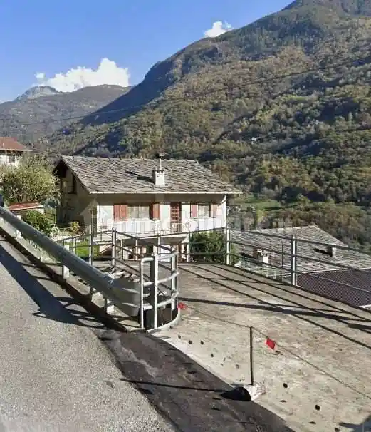 Villa in vendita a Perloz